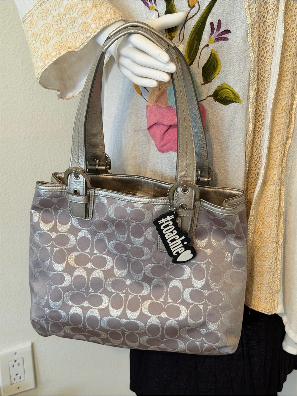 Coach Silver Signature Jacquard Shoulder Tote
Free Coachie tag